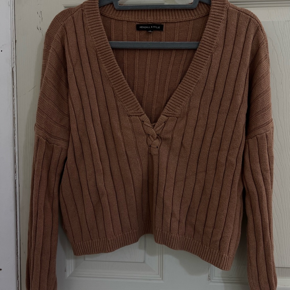 Kendall & Kylie Brown V-Neck Cropped Sweater